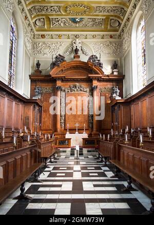 Oxford, England - 2012; Trinity College wurde 1555 von Sir Thomas Pope gegründet. Trotz seiner großen physischen Größe ist das College relativ klein in te Stockfoto