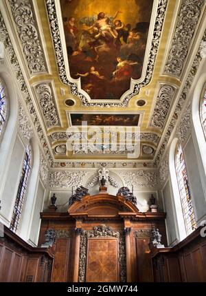 Oxford, England - 2012; Trinity College wurde 1555 von Sir Thomas Pope gegründet. Trotz seiner großen physischen Größe ist das College relativ klein in te Stockfoto