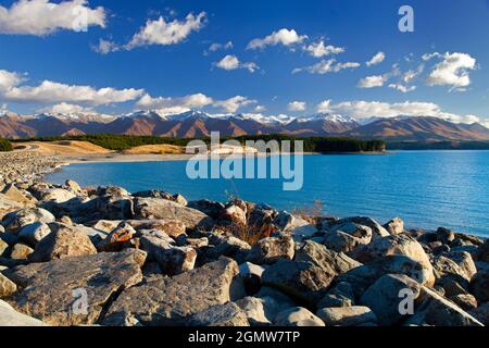 Südinsel, Neuseeland 0 13. Mai 2012 die raue Schönheit des Lake Pukaki auf der Südinsel Neuseelands, an einem schönen Herbsttag betrachtet. Dies ist der Stockfoto