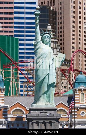 Las Vegas, Nevada, USA - Juni 2008; praktisch alles in der surrealen Stadt Las Vegas ist entweder gefälscht, knallig oder übertrieben. Schlechter Geschmack ist auch ein Give Stockfoto