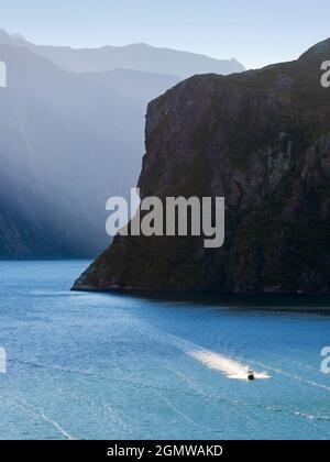 Fiordland, Neuseeland - 25. Februar 2019; Milford Sound ist eines der landschaftlichen Wunder der Welt. Es ist ein herrlicher Fjord des entsprechend n Stockfoto