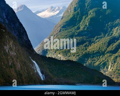 Fiordland, Neuseeland - 25. Februar 2019; Milford Sound ist eines der landschaftlichen Wunder der Welt. Es ist ein herrlicher Fjord des entsprechend n Stockfoto