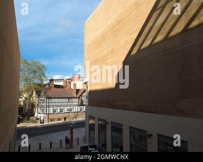 Oxford, England - 25. Oktober 2017 Westgate ist ein neues Einkaufsviertel im Stadtzentrum von Oxford. Es wurde am 24. Oktober 2017 eröffnet. Es befindet sich dort, wo die medie Stockfoto