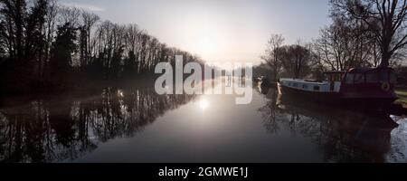 Abingdon, England - 30. März 2021; keine Menschen im Blick. Abingdon-on-Thames behauptet, die älteste Stadt in England zu sein. Und die Themse fließt durch sie Stockfoto