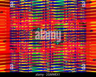 Oxford, England - 1. Juli 2020; keine Menschen in Schuss. Fassade und Büro- und Medizingebäude auf dem Old Road Campus in Oxford. Sehr linear und modern, aber Stockfoto