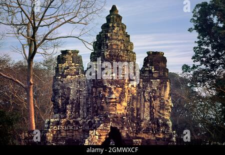 Als Triumph der mittelalterlichen Khmer-Kultur sind die Schätze von Angkor Wat und Angkor Thom in Kambodscha unvergleichlich. Erbaut von König Suryavarman II in der e Stockfoto