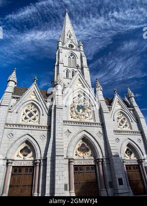 Halifax, Nova Scotia, Kanada - 11. Oktober 2013; keine Menschen im Blick. Die St. Mary's Cathedral Basilica hat den höchsten Granitturm Nordamerikas. Dies Stockfoto