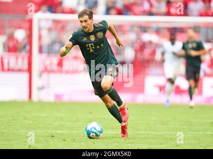 Leon GORETZKA, FCB 8 im Spiel FC BAYERN MÜNCHEN - VFL BOCHUM 7-0 1. Deutsche Fußballliga am 18. September 2021 in München, Deutschland. Saison 2021/2022, Spieltag 6, 1.Bundesliga, FCB, München, 6.Spieltag. © Peter Schatz / Alamy Live News - die DFL-VORSCHRIFTEN VERBIETEN DIE VERWENDUNG VON FOTOS als BILDSEQUENZEN und/oder QUASI-VIDEO - Stockfoto