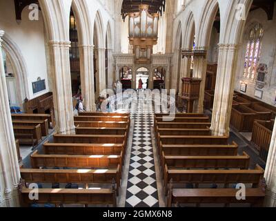 Die University Church of St Mary the Virgin ist eine prominente Oxford-Kirche, die sich auf der Nordseite der High Street gegenüber dem Radcliffe Square befindet. Das ist es Stockfoto