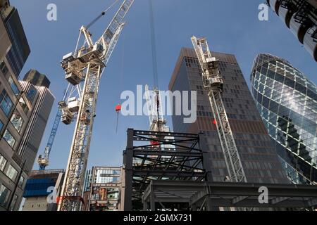 London, England - 20012; angeheizt durch die großen Haufen lustiger Gelder, die herumschwammten, gab es in der City of London als ein jahrzehntelanger Bauboom Stockfoto