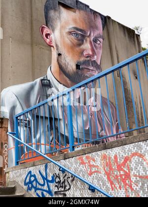 Belfast ist eine Stadt, die es nicht kann. Lassen Sie scheinbar jede Mauer unberührt ohne einen Farbtupfer. Die Graffiti, vor allem im Cathedral Quarter, ist o Stockfoto