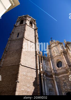 Valencia, Spanien - 23. Juni 2013 Valencias schöne gotische Kathedrale, die Metropolitan Cathedral-Basilika der Himmelfahrt unserer Lieben Frau von Valencia war con Stockfoto