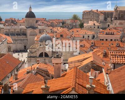 Dubrovnik ist eine historische kroatische Stadt an der Adria, in der Region Dalmatien. Es ist ein UNESCO-Weltkulturerbe und gehört zu den prominentesten Stockfoto