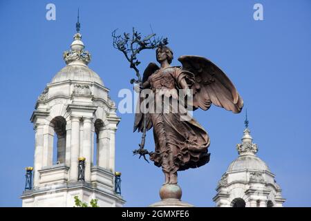 Cardiff, Wales, Großbritannien - 2007; das South African war Memorial, auch bekannt als das Boer war Memorial, ist ein Kriegsdenkmal in Cardiff, Wales. Befindet sich vorne Stockfoto