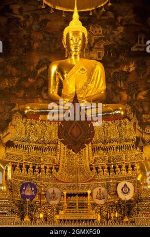 Bnagkok, Thailand - März 2011; Wat Pho ist ein großer buddhistischer Tempelkomplex im Phra Nakhon Bezirk, Bangkok, Thailand. Es befindet sich direkt an den s Stockfoto