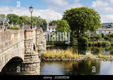 Alte Brücke (1813) über den Fluss Cree in der alten Stadt von Burgh im historischen Bezirk Wigtownshire. Newton Stewart, Dumfries und Galloway, Schottland, Großbritannien Stockfoto