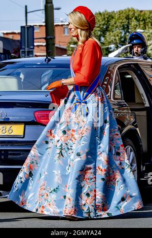 Den Haag, Niederlande. September 2021. Abfahrt von Königin Maxima und König Willem-Alexander an der großen Kirche. Den Haag . Die Zeremonie wird in diesem Jahr anders aussehen, da Prinsjesdag aufgrund der Maßnahmen, die das Coronavirus aufgrund der Coronakrise umgeben, anders aussieht als sonst. Viele der zeremoniellen Teile werden gestrichen und die Öffentlichkeit ist im Stadtzentrum von Den Haag nicht willkommen. Willem Alexander. Robin Utrecht Credit: Abaca Press/Alamy Live News Stockfoto