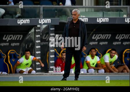 Verona, Italien. September 2021. Jose Mourinho während des Fußballspiels Hellas Verona FC vs AS Roma, Italienische Fußballserie A in Verona, Italien, September 19 2021 Quelle: Independent Photo Agency/Alamy Live News Stockfoto