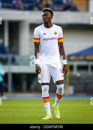 Verona, Italien. September 2021. Tammy Abraham (Roma) während des Fußballspiels Hellas Verona FC vs AS Roma in Verona, Italien, September 19 2021 Quelle: Independent Photo Agency/Alamy Live News Stockfoto