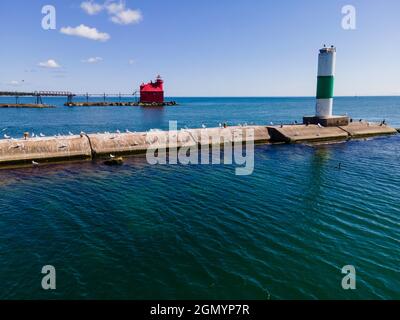 Foto des Sturgeon Bay North Pierhead Lighthouse, Lake Michigan, Sturgeon Bay, Wisconsin, USA. Stockfoto