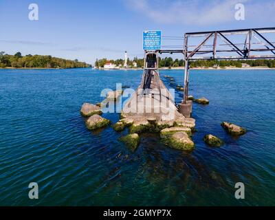 Foto des Sturgeon Bay North Pierhead Lighthouse, Lake Michigan, Sturgeon Bay, Wisconsin, USA. Stockfoto