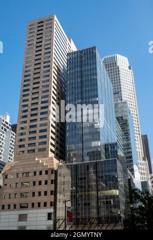 Wolkenkratzer auf der Fifth Avenue in Midtown Manhattan, New York City, USA Stockfoto