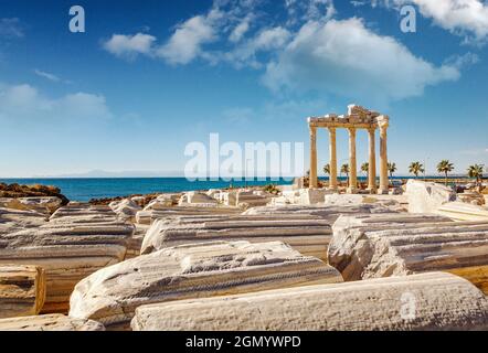 Ruinen des Apollo-Tempels in Side bei Antalya, Türkei Stockfoto