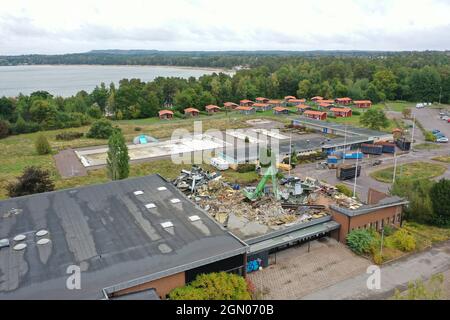 Abriss des Folkets Park in Motala, Schweden. Hier werden Vorbereitungen für einen möglichen Bau im Zusammenhang mit den zukünftigen Investitionen von Lalandia getroffen. Stockfoto