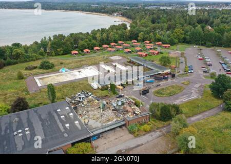 Abriss des Folkets Park in Motala, Schweden. Hier werden Vorbereitungen für einen möglichen Bau im Zusammenhang mit den zukünftigen Investitionen von Lalandia getroffen. Stockfoto