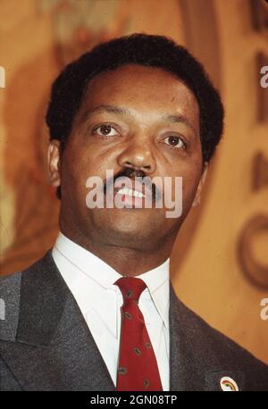 Austin Texas USA, 1988: Der schwarze Bürgerrechtler JESSE JACKSON, der zum zweiten Mal für die Nominierung der Demokraten als Präsident kandidiert, tritt im Texas Capitol auf. ©Bob Daemmrich Stockfoto