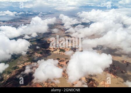 Luftaufnahme des Guri-Stausees am Caroni-Fluss in Venezuela. Stockfoto