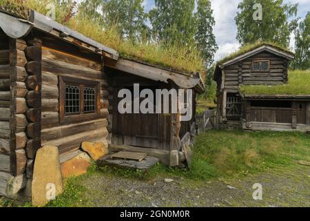 Historische Gebäude im Freilichtmuseum Maihaugen, Lillehammer, Innlandet, Norwegen Stockfoto