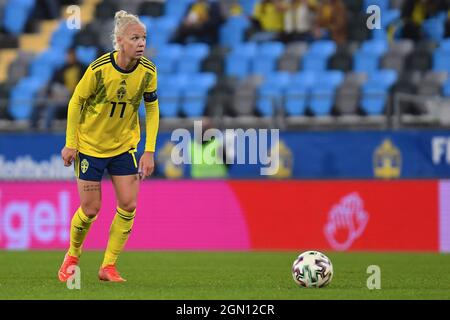 Göteborg, Schweden. September 2021. Caroline Seger (17 Schweden) während des WM-Qulifzierungsspiels 2021 am 21. September 2021 zwischen Schweden und Georgien im Gamla Ullevi in Göteborg, Schweden Quelle: SPP Sport Pressefoto. /Alamy Live News Stockfoto