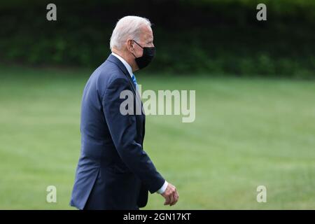 Präsident Joe Biden verlässt Marine One am 21. September 2021 auf dem South Lawn des Weißen Hauses in Washington, DC. Präsident Biden kehrt von einer Reise nach New York zurück. (Foto von Oliver Contreras/Pool/ABACAPRESS.COM) Stockfoto