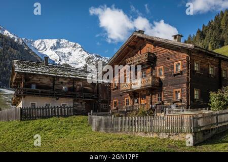 Alter Berghof in Innervillgraten, Villgratental, Osttirol, Tirol, Österreich Stockfoto