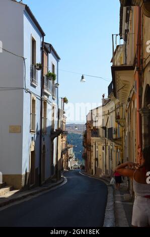 Einige Fotos der schönen Stadt Ragusa Ibla, in Sizilien, während einer sonnigen Sommerreise gemacht. Stockfoto