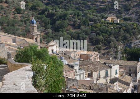 Einige Fotos der schönen Stadt Ragusa Ibla, in Sizilien, während einer sonnigen Sommerreise gemacht. Stockfoto