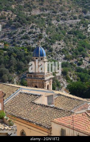 Einige Fotos der schönen Stadt Ragusa Ibla, in Sizilien, während einer sonnigen Sommerreise gemacht. Stockfoto