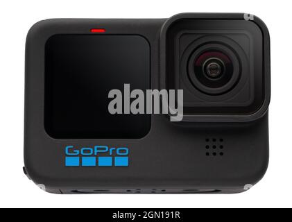 NEW YORK CITY, USA - 16. SEPTEMBER 2021: Neue Flaggschiff-Action-Kamera GoPro HERO 10 Schwarz isoliert auf weißem Hintergrund. Stockfoto