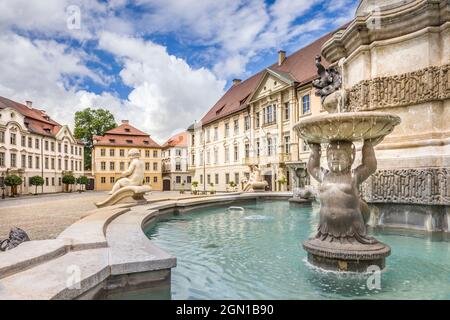 Brunnen vor dem Fürstbischof &#39;s Residenz in Eichstätt, Oberbayern, Bayern, Deutschland Stockfoto