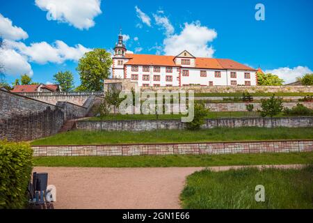 Schloss Wilhelmsburg mit angeschlossenem Schlosspark und Gärten in Schmalkalden, Thüringen, Deutschland Stockfoto