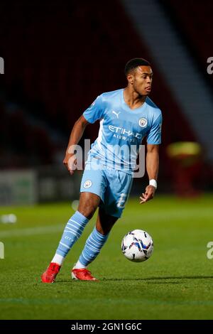 Doncaster, Großbritannien. September 2021. Tai Sodje #60 der Manchester City U21 's in Doncaster, Vereinigtes Königreich am 9/21/2021. (Foto von Ben Early/News Images/Sipa USA) Quelle: SIPA USA/Alamy Live News Stockfoto