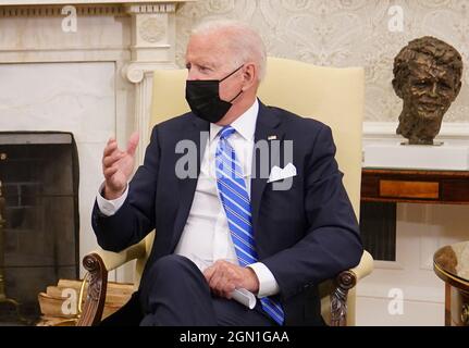 US-Präsident Joe Biden bei einem Treffen mit Premierminister Boris Johnson im Oval Office des Weißen Hauses, Washington DC, während seines Besuchs in den Vereinigten Staaten für die Generalversammlung der Vereinten Nationen. Bilddatum: Dienstag, 21. September 2021. Stockfoto