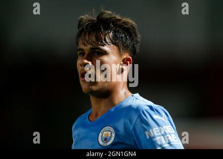 Doncaster, Großbritannien. September 2021. Juan Larios #99 von Manchester City U21 's in Doncaster, Vereinigtes Königreich am 9/21/2021. (Foto von Ben Early/News Images/Sipa USA) Quelle: SIPA USA/Alamy Live News Stockfoto