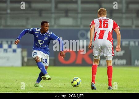 Lyngby, Dänemark. September 2021. Sanders Ngabo (19) von Lyngby Boldklub, gesehen während des Danish Sydbank Cup Spiels zwischen Lyngby Boldklub und Aalborg Boldklub im Lyngby Stadion in Lyngby. (Foto: Gonzales Photo/Alamy Live News Stockfoto