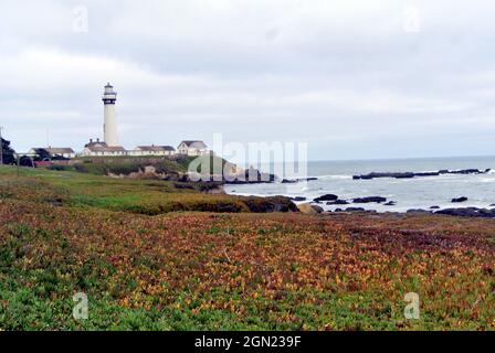 Herbstansicht des Pigeon Point Ligjhouse auf hw 1 monterey County california usa Stockfoto