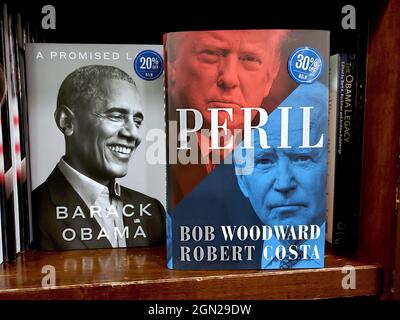 Das Buch der Autoren Bob Woodward und Robert Costa wurde am 21. September 2021 im Barnes and Noble Store in New York, NY, ausgestellt. Foto von Charles Guerin/ABACAPRESS.COM Stockfoto