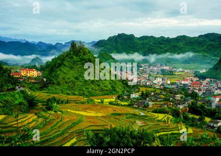 Berg Co Tien in der Provinz Ha Giang im Norden Vietnams Stockfoto