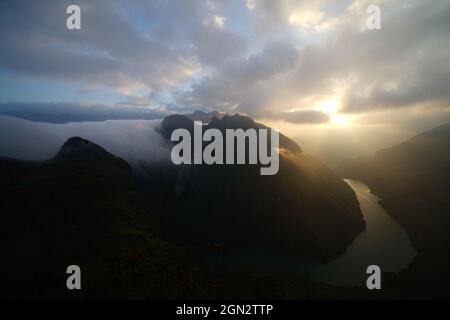 Nho Que Fluss in der Provinz Ha Giang im Norden Vietnams Stockfoto