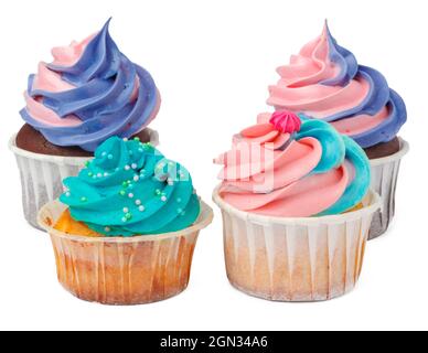 Gruppe von Cupcakes mit farbigen Belag isoliert auf weißem Hintergrund Stockfoto